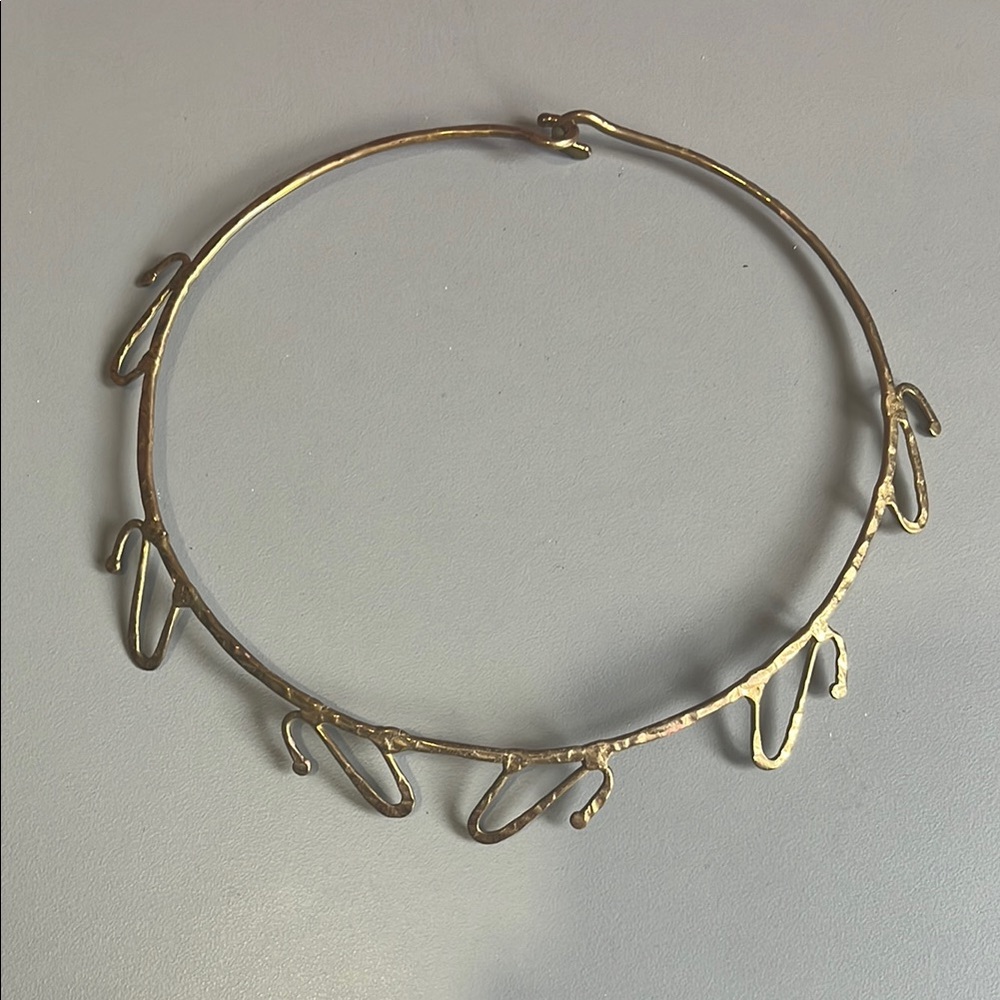 Elegant Brass Women's Choker